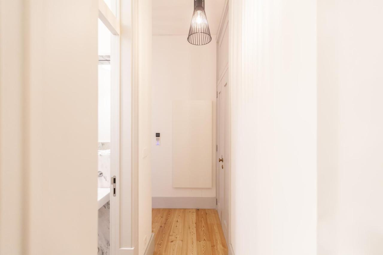 Flh Downtown Marble Apartment *
